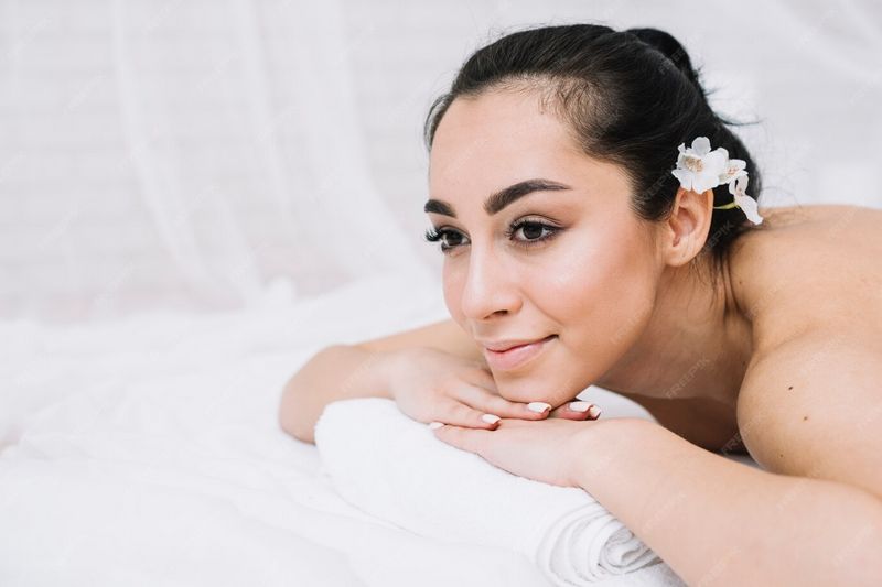 Hot Stone Massage Therapy: 12 Advantages Hot Stone Massage Therapy: 12 Advantages
